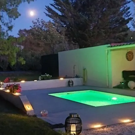 Le Clos Fmr - *