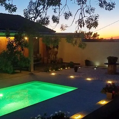 Le Clos Fmr -