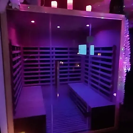 Le Clos Fmr - *